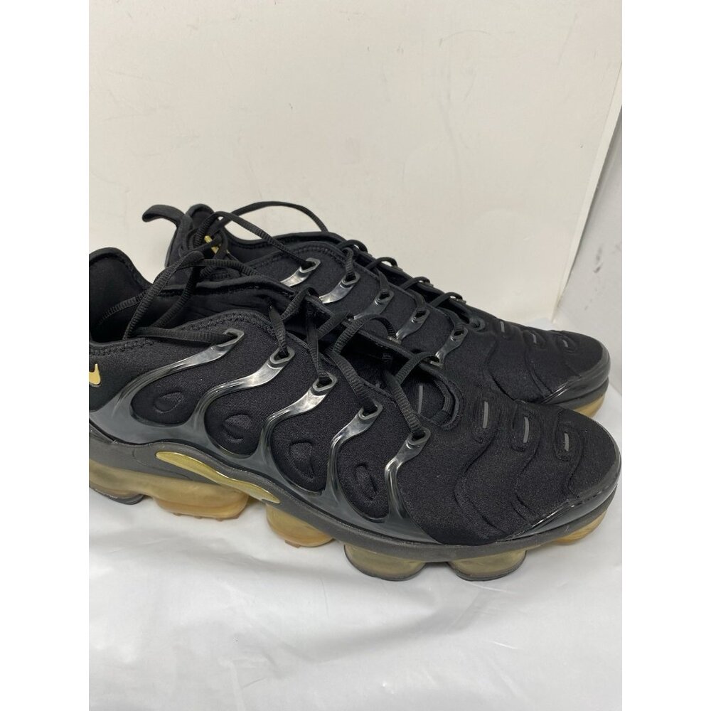 Air Vapormax Plus Men's Size 13 Black/Metallic Gold CW7299-001